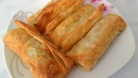 EL AÇMASI KIYMALI BÖREK