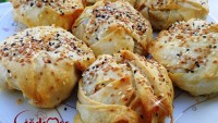 KASEDE PATATESLİ BÖREK