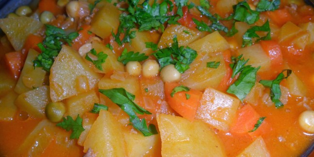 Bezelyeli Havuçlu Patates Yemeği
