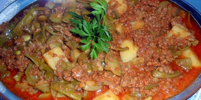 KIYMALI TÜRLÜ YEMEĞİ