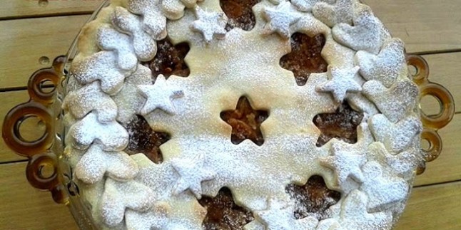 Yıldızlı Kalpli Elmalı Tart