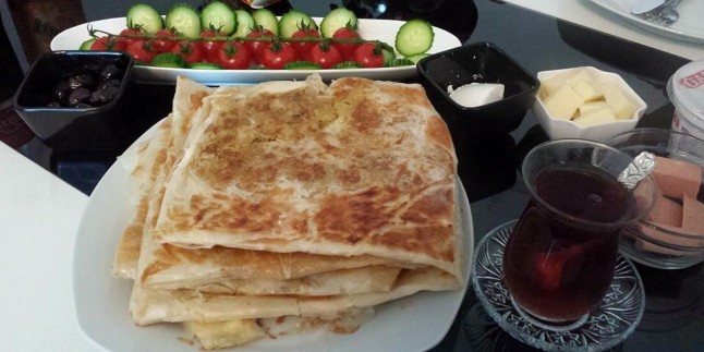 Baklavalık Yufkadan Gözleme
