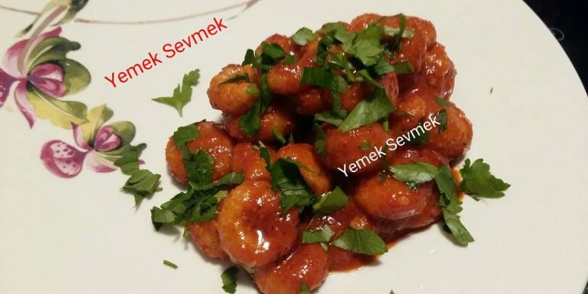 Sarımsaklı Köfte
