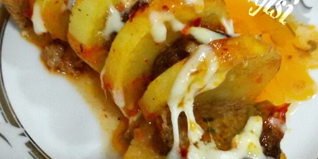 Fırında Patatesli Köfte