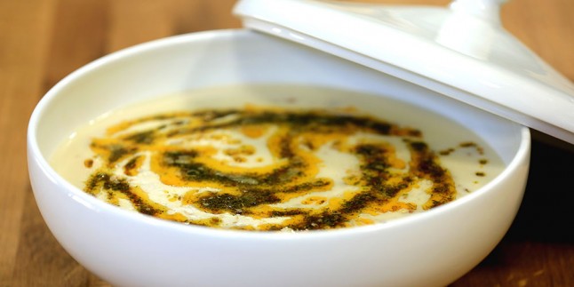 Tahıllı Yoğurt Çorbası