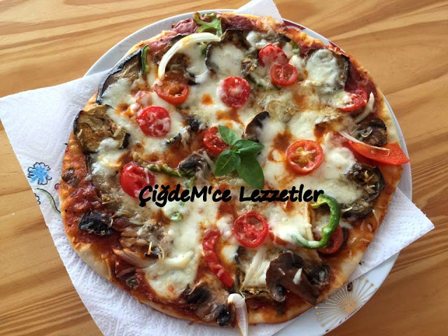 SEBZELİ KARIŞIK PİZZA (İKİ KİŞİLİK) Çiğdem'ce Lezzetler
